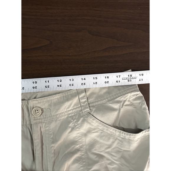 Columbia Cargo Omni Wick Shorts Womens 16 Nylon Tan Hiking Camp Lightweight - Picture 11 of 12
